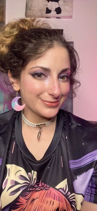 Live on Twitch &amp; Youtube, pick your fav: https://t.co/Ic12xpfir3 https://t.co/hHVORBhxd1 https://t.c