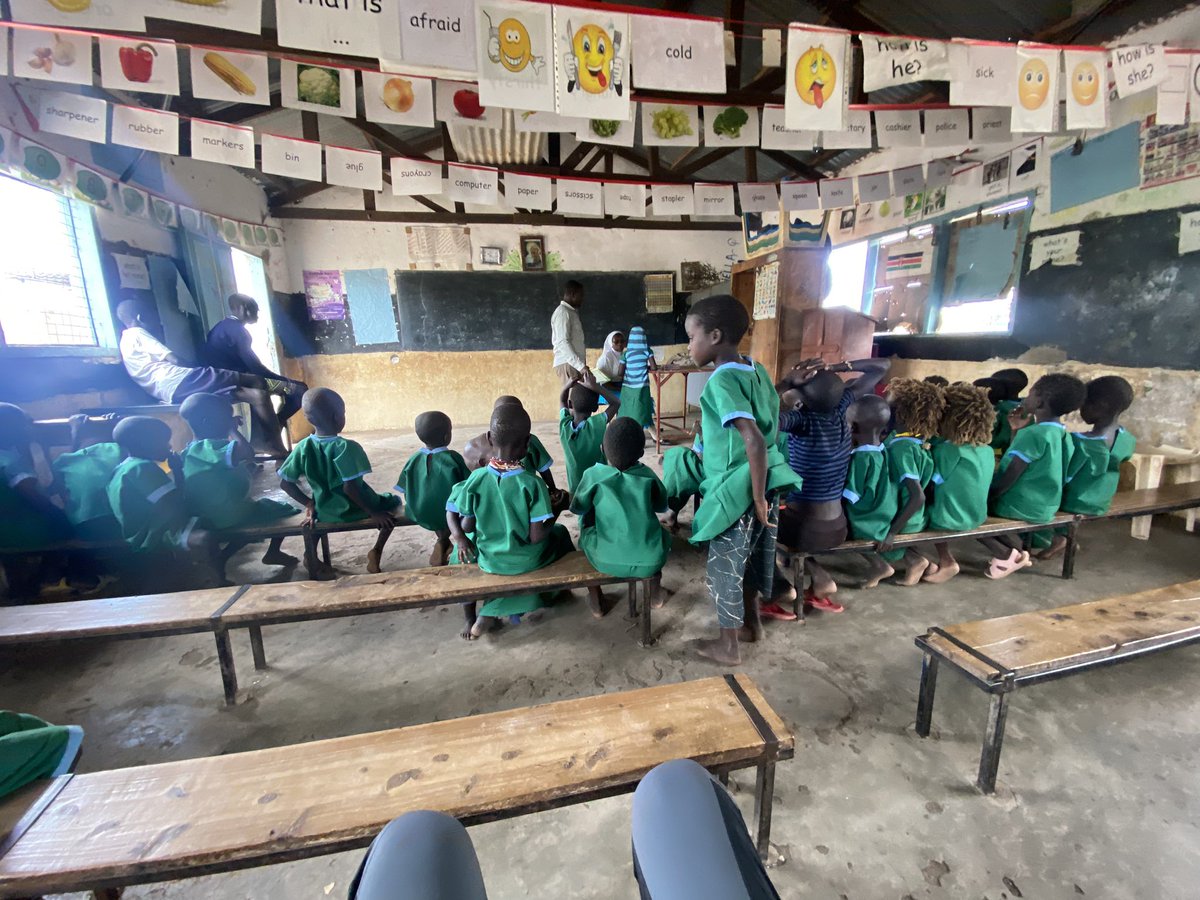 Roquero8's tweet photo. Aprendiendo y abriendo caminos en Kenia con @EscuelaIdeo #Educacion #Inclusion #equipo https://t.co/MDjjR5NS2f