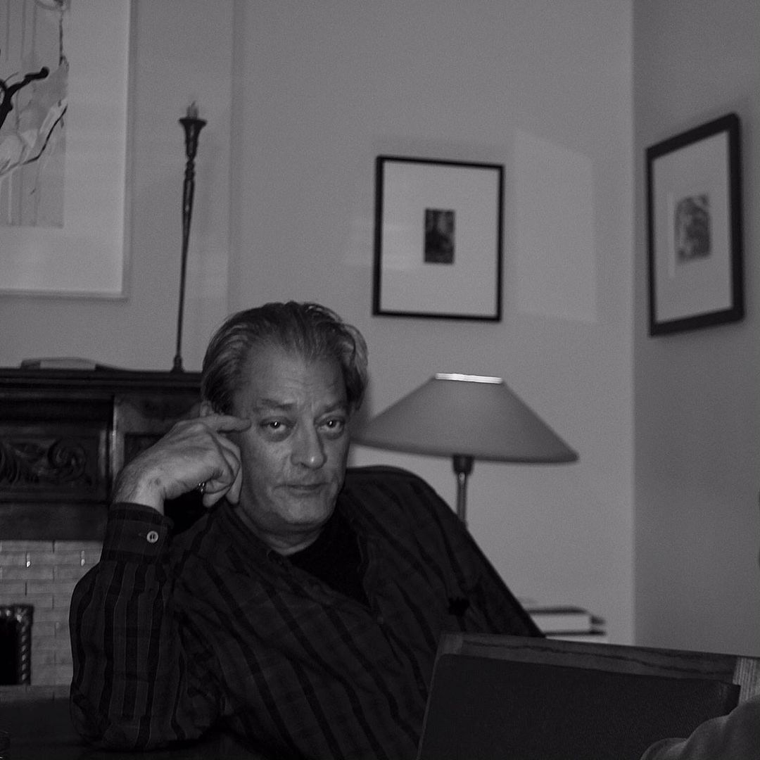 RIP Paul Auster. @ZoeComyns and I once went to his Brooklyn home for an interview, where he talked coincidences, his Joyce pilgrimage to Dublin, craft, abandoned novels, his love of film, Gerhard Richter, and living with another writer. Starts 5.40. soundcloud.com/thebookshow/th…