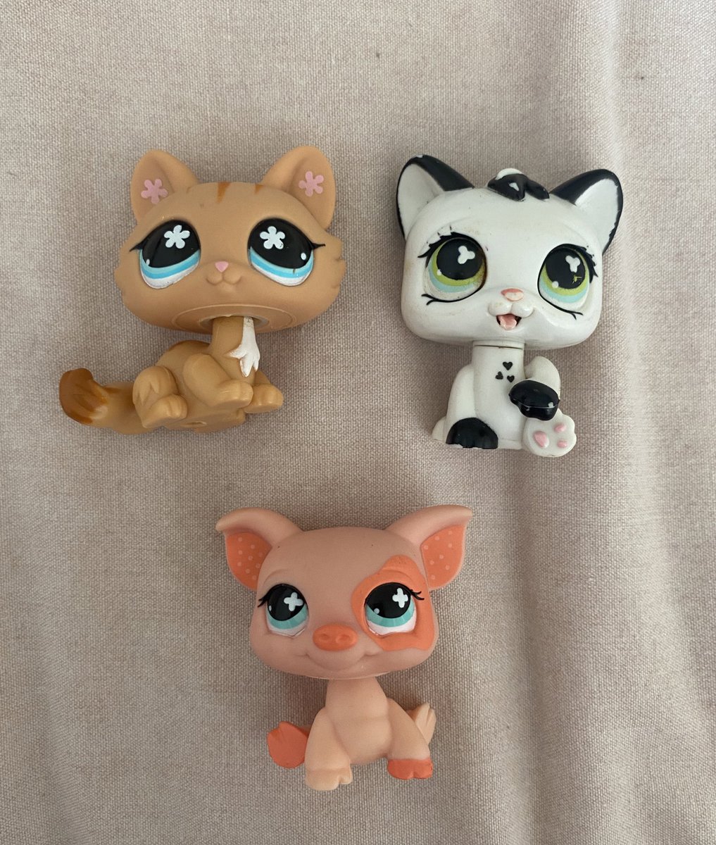 my newest lps,,,, obsessed
#lpstwt #toycollector