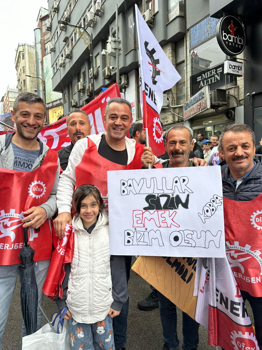 🛑TRABZON

"Bavullar 
Sizin
Emek 
Bizim
Olsun!"

Söz Yetki Karar Enerji İşçilerine!
#1MAYIS