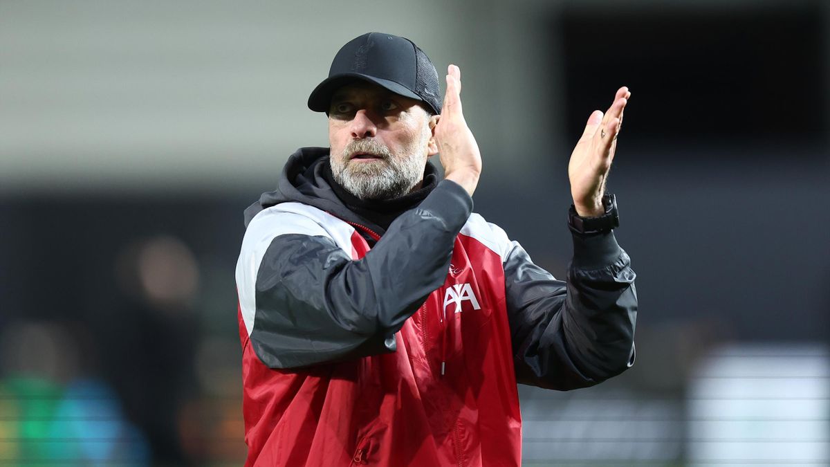 🚨 Liverpool have pulled the plug on any end-of-season parade with their hopes of Jürgen Klopp's farewell including a Premier League title appearing unlikely.

(Source: Daily Express)