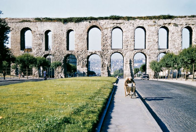 📷Valens Aqueduct, Istanbul, 1958 by Julia Vanderveer Rees 
#photography