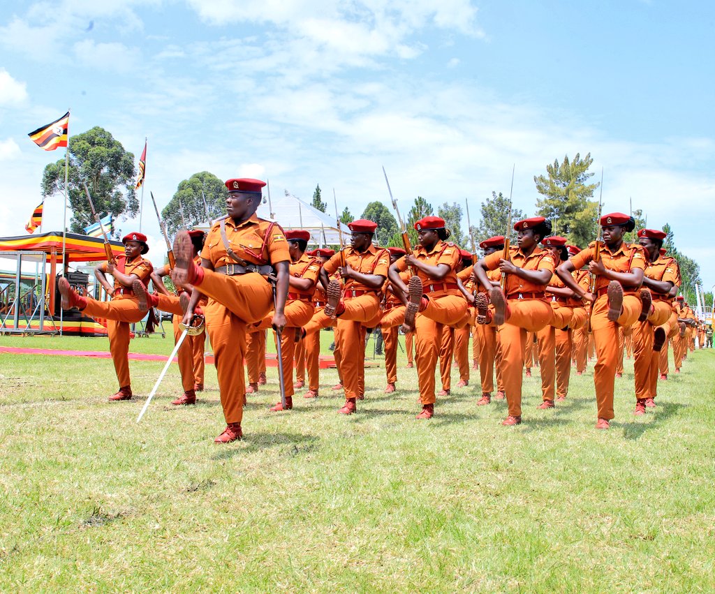 UgandaPrisons's tweet image. Pictorial: 

A joint @MODVA_UPDF, @PoliceUg, @UgandaPrisons, and @ugwildlife Parade during the #InternationalLabourDay2024 celebrations at Mukabura Grounds in Fort Portal City, showcasing unity in advancing labour rights and productivity

UPS parade always shines best.