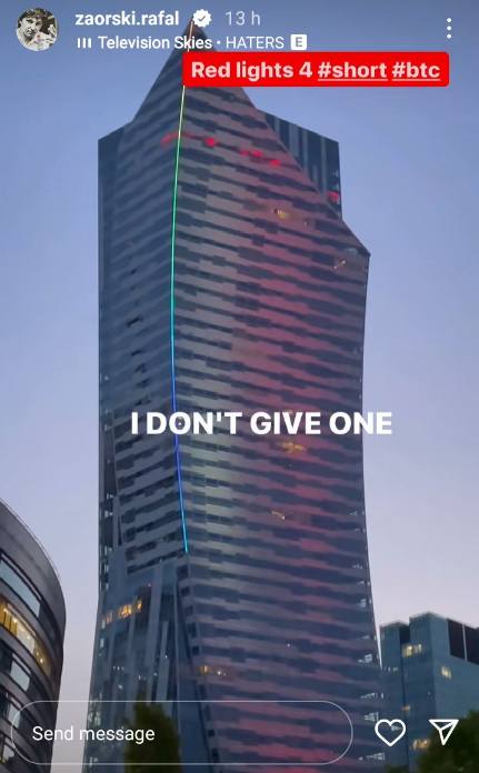 ZaorskiWatch's tweet photo. The red light in @rafal_zaorski's #504warsaw apartment in Warsaw, Poland indicates that he's still holding his $10,000,000 #bitcoin📷 #short from $65,000, currently with PnL ~+$3.5M ($BTC@57K). Target: #btc @ 40K and $20M profit. https://t.co/Bnc6EXciWQ