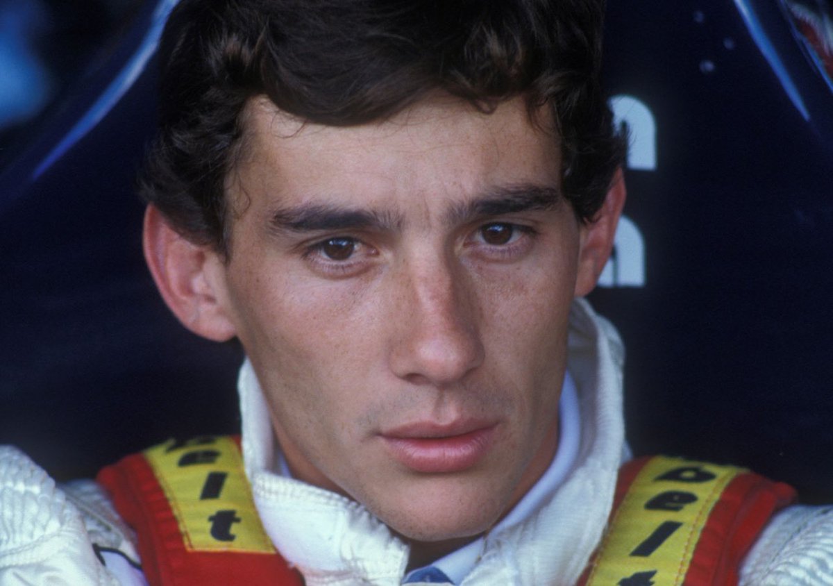 🔵Il 1 maggio di 30 anni fa, alla curva del Tamburello, l’ultimo giro di Ayrton Senna. Una leggenda indimenticabile e intramontabile dello sport. @FratellidItalia