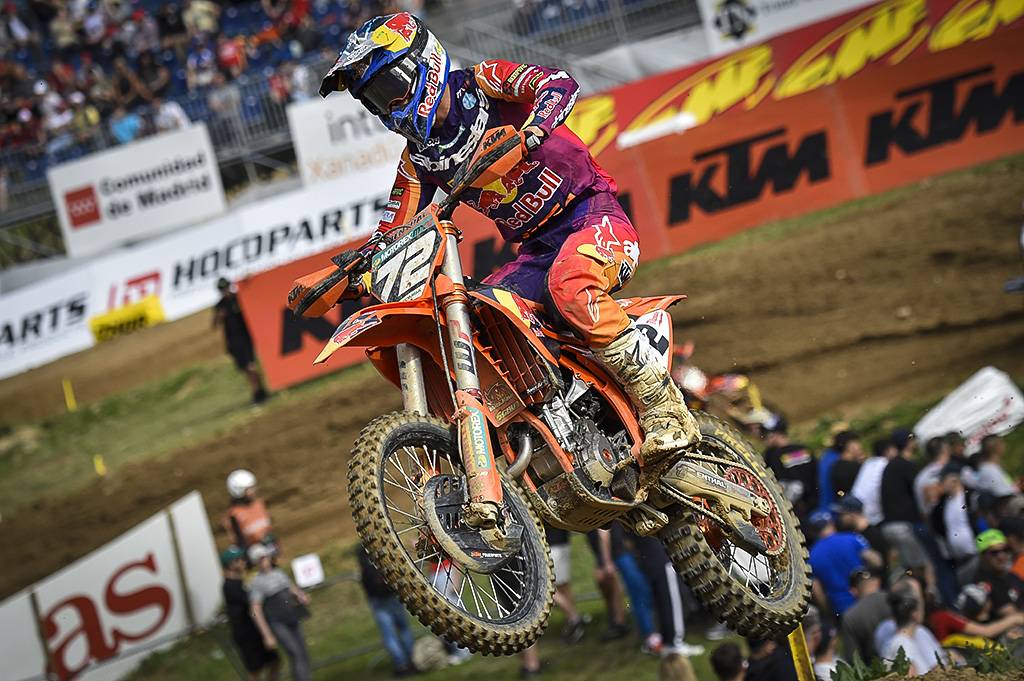 ROUND FIVE COMES ALIVE AT THE MXGP OF PORTUGAL💥 MXGP, MX2 plus EMX250 and EMX125 classes will be in action for an exciting weekend of racing at Agueda❗️ mxgp.com/news/round-fiv… #MXGP #MXGPPortugal #MX #Motocross