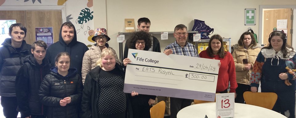 🙌 Well done to these fantastic Supported Learning students who completed a sponsored walk around Lochore Meadows, raising over £300 for @eatsrosyth Find out more about our Supported Learning courses on our website. 🔗 bit.ly/4aV0Fex