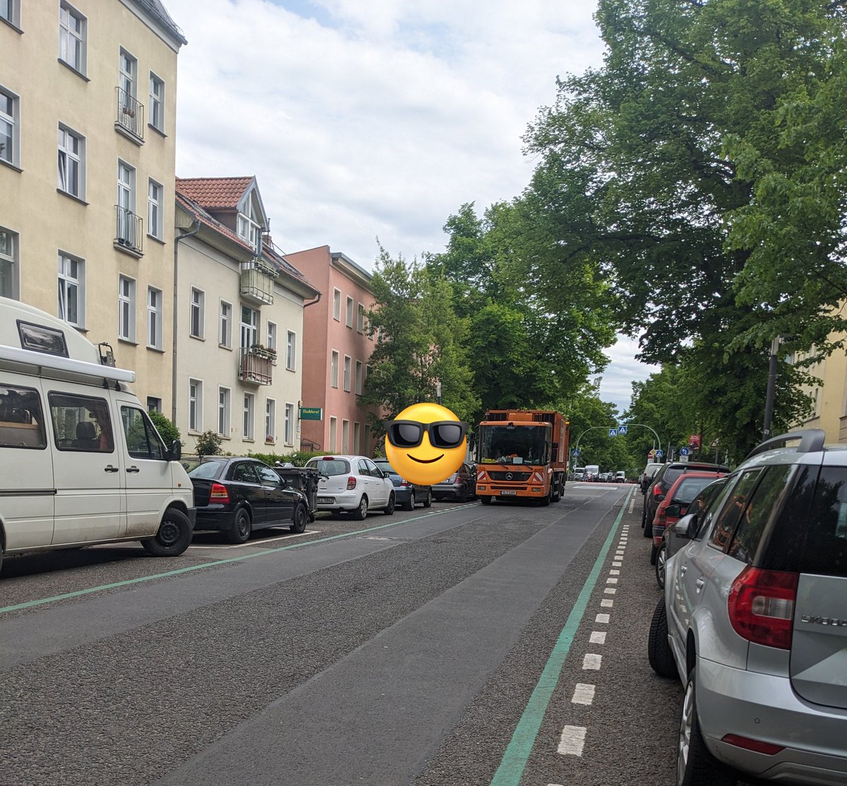 @BSR_de Warum befahren eure Fahrzeuge in Weißensee die Bizetstr. verbotswidrig entgegen der Einbahnstraßenregelung?
Wurden da die Touren noch nicht angepasst?