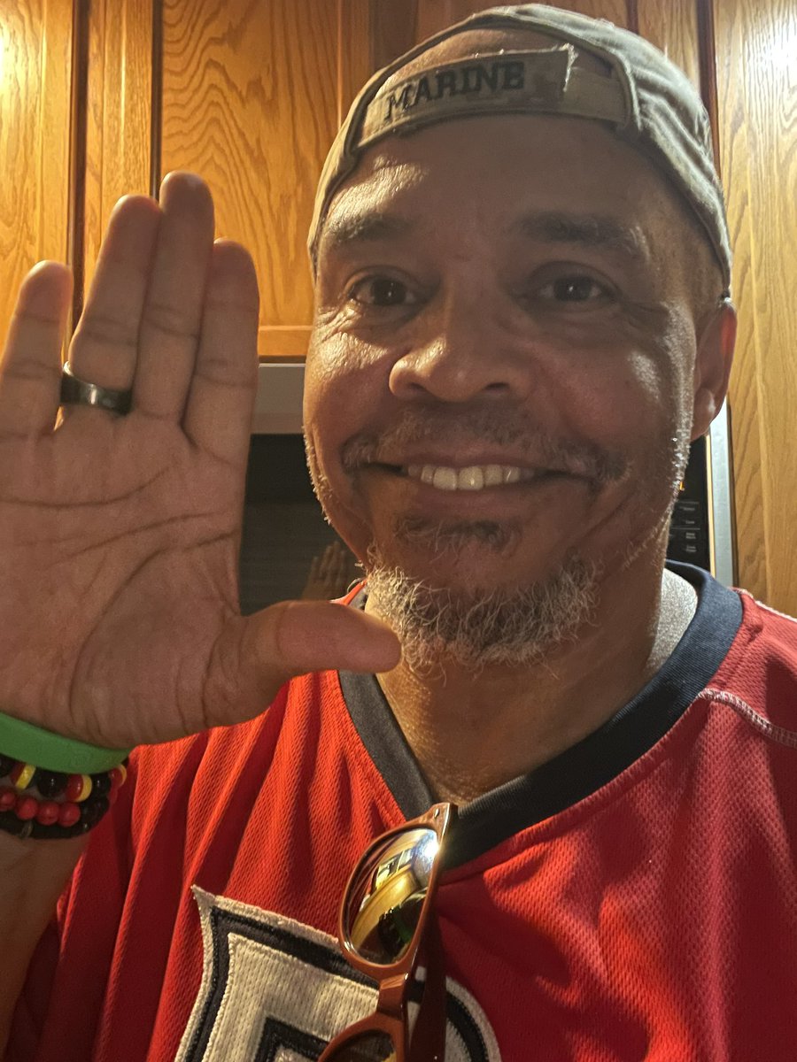 Stevo10211Steve's tweet image. Happy birthday to you. #LHandSign