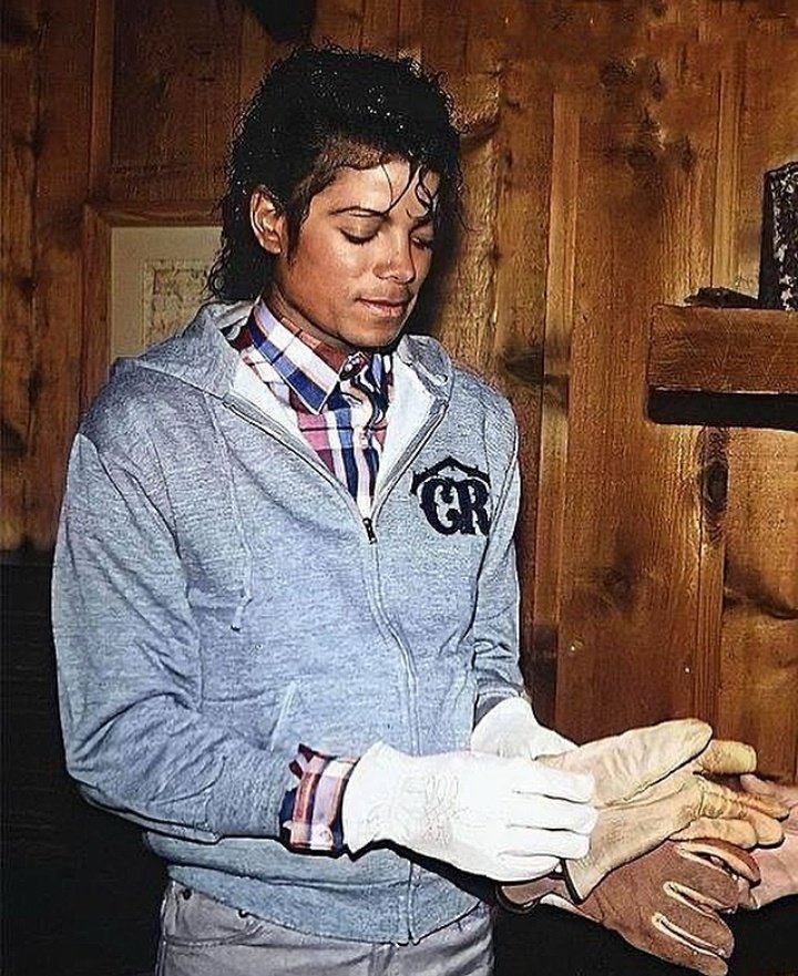 From Instagram 

Photos 👀📸
Rare Michael Jackson 1980s 
#MichaelMovie