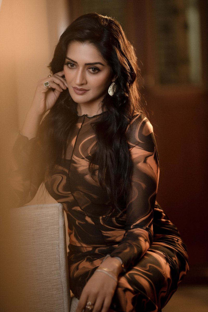 Unapologetically Me 🤎🖤🧡 Shot by @camsenthil