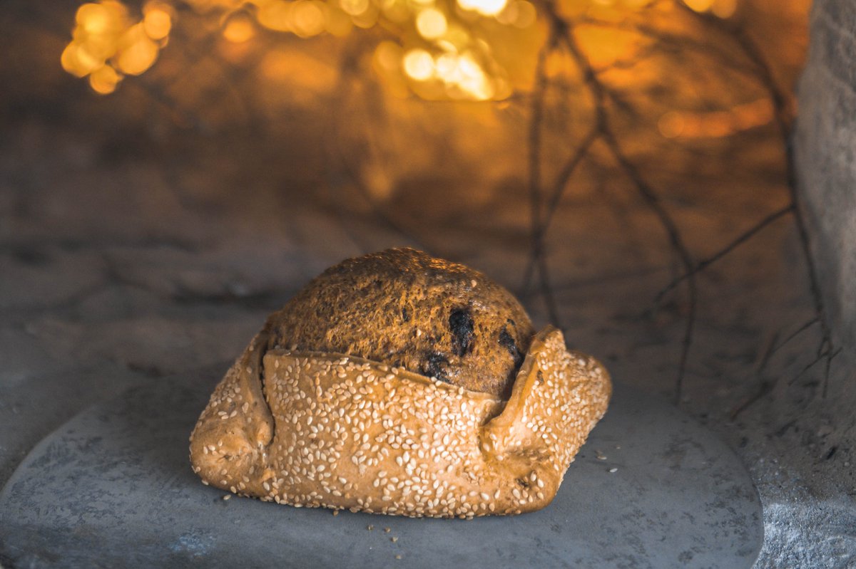 If you are in Larnaka and Larnaka region during this Greek Orthodox Easter period, do try some of the unique, traditional baked ‘flaounes’ made by members of the Women’s Association of Rural Larnaka. Syllogos Gynaikon Ypaithrou Larnakas #flaounes #Easter #LarnakaTourism