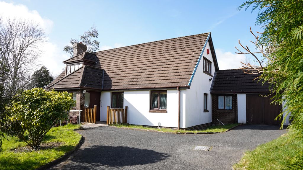 🌟 Discover this charming 4-bedroom detached property at Orchard Cottage boasting mature gardens and ample space, offers in the region of £470,000.

Schedule a viewing now! 🔍

buff.ly/4b5h3bT

#FineAndCountry #FineAndCountryWestWales #NigelSalmon #WestWales
