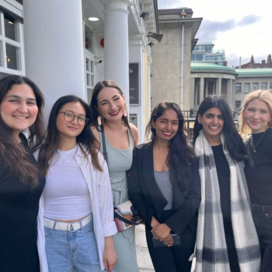 As our #MSc #MarketingReps finish up their last assignments, check out some highlights from their last few weeks of classes! 📸✨ #TransformingBusiness @tcddublin @tcdglobal #TrinityThroughYourLens #DigitalMarketing #Management #StudentLife #Dublin