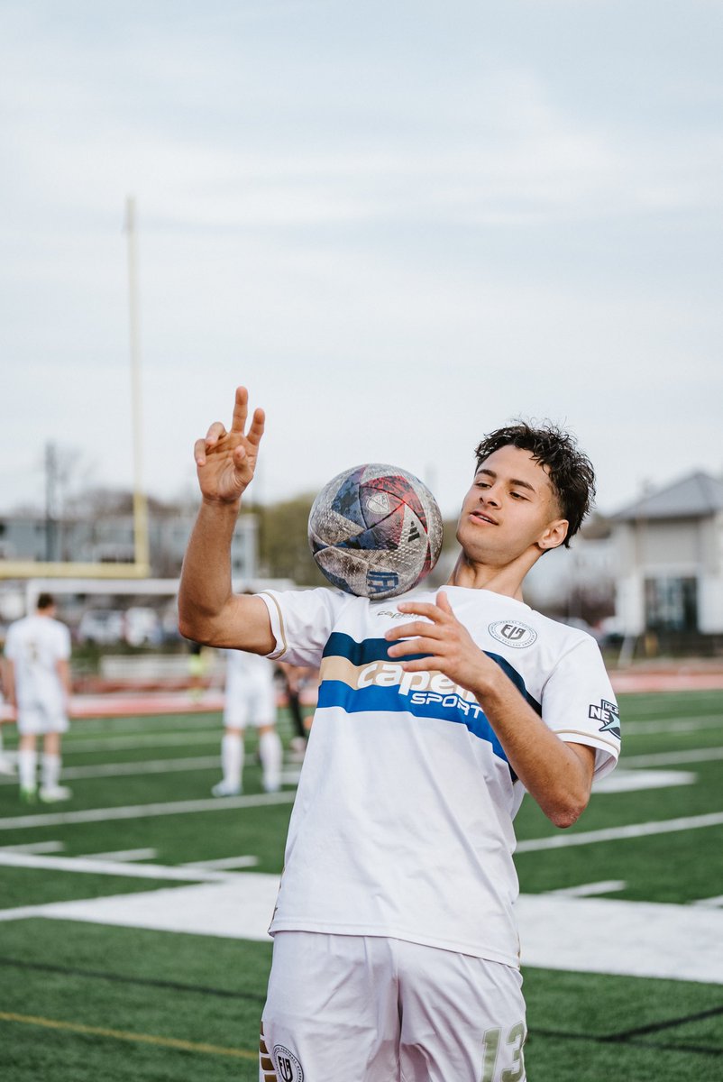 “There’s only one way to succeed in anything, and that is to give it everything.” - Vince Lombardi

#motivation #ifanewengland #boyssoccer #menssoccer #youthsoccer