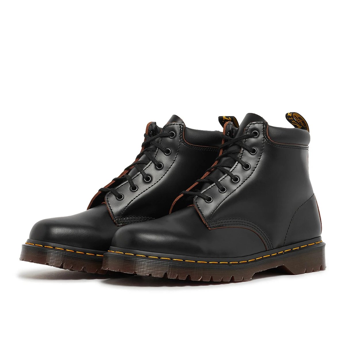 👟 Model Name: Dr. Martens 939 6 Eye Boot
📏 Sizes: EU 43-45

🌟 New Price: €140
💥 Old Price: €200

👉 bit.ly/3JISExc

#sneakers #sale #kicks #shoesaddict #snkrs #fashion
#streetwear #sneakeraddict #solebox