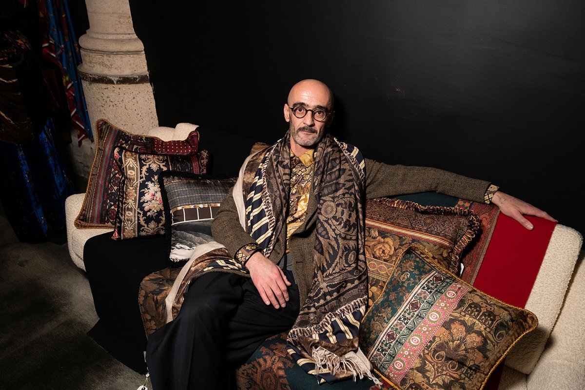 French #menswear designer #PierreLouisMascia will make his #runway debut at #PittiUomo106 in #Florence, showcasing his unique vision that blends nature, culture, art and fashion.

---> t.ly/DgVqq

#PittiUomo #FashionNews