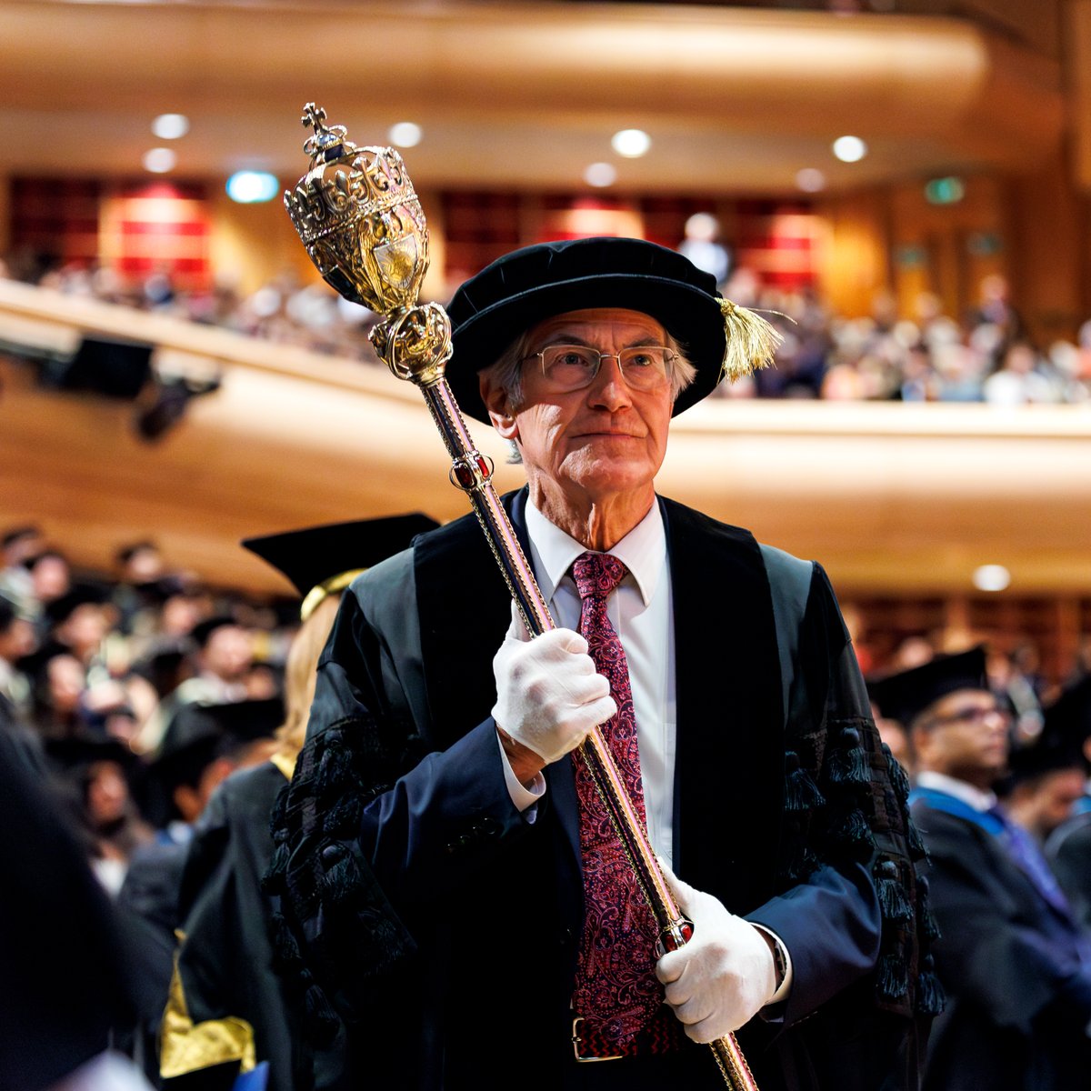 We are delighted to share an early preview of the official photos taken at University of London Graduation 2024 🎓 Browse our carousel and relive some of the best moments from our 2024 graduation ceremonies. Congratulations to our new graduates! 📸 - Alex Rumford #UoLGrad2024