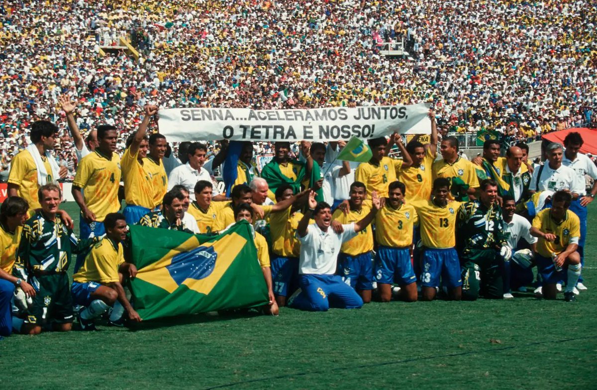 🇧🇷 Inmortal. ⭐⭐⭐🌟

#Senna30 | #CopaMundialFIFA