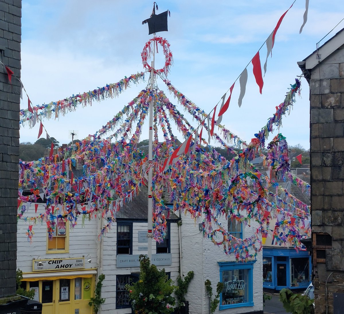 Unite and unite and let us all unite ... 
#ObbyOss #Padstow #MayDay
@We_are_Cornwall #Intocornwall
@beauty_cornwall @WestcountryWide
@Kernow_outdoors @Cornwall_Coast
@Devon_Cornwall @iloveukcoast