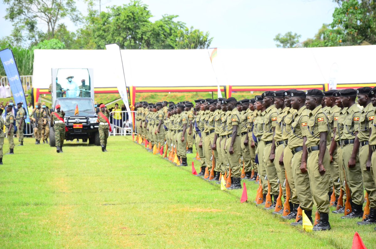 Earlier: H.E The President Gen Yoweri Kaguta Museveni, inspecting the parade during the #InternationalLaborDay celebrations at Mukabura Grounds in Fortportal.  
The function is running under the theme: Improving Access to Labor Jutice: A pre-requisite for increased productivity.