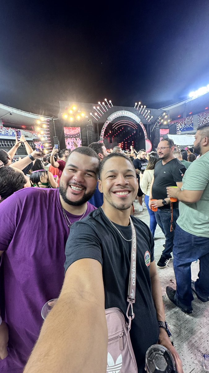 AugustojrJr's tweet photo. Obg! Te amo. https://t.co/BdSZfeR1CJ