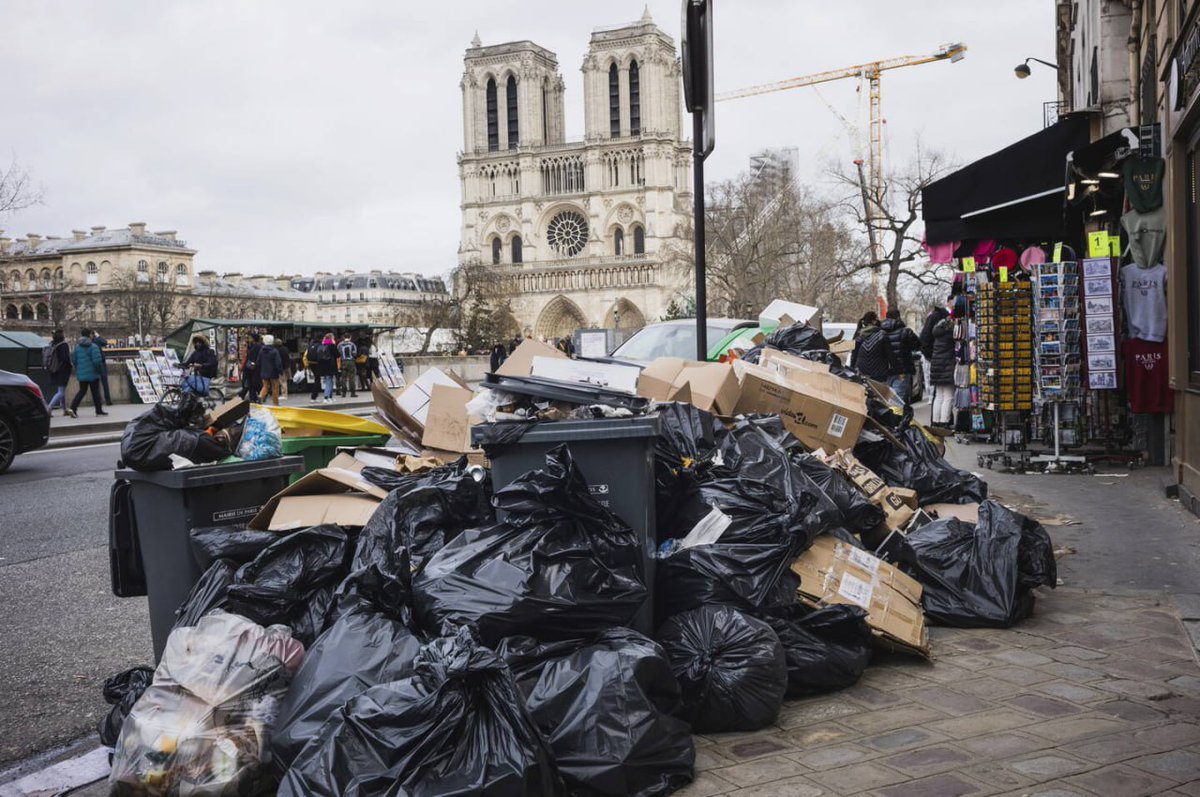 Infected water and dirty streets: #Paris is preparing for the summer #olympicgames