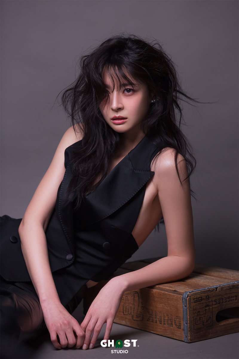 woah!!! ❤️‍🔥

#KwonNara #권나라