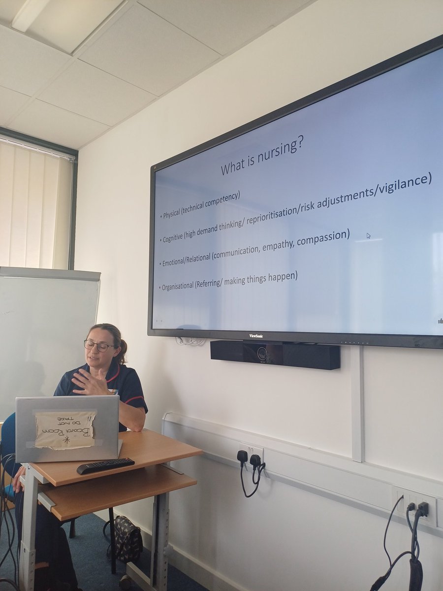 Pre conference presentation practise by @Dianemk08 to #NICU senior nursing team here @UHP_NHS. Great discussions from across the team @MckeonCarter @JulieWills14 @DAllcorn @swneonatal