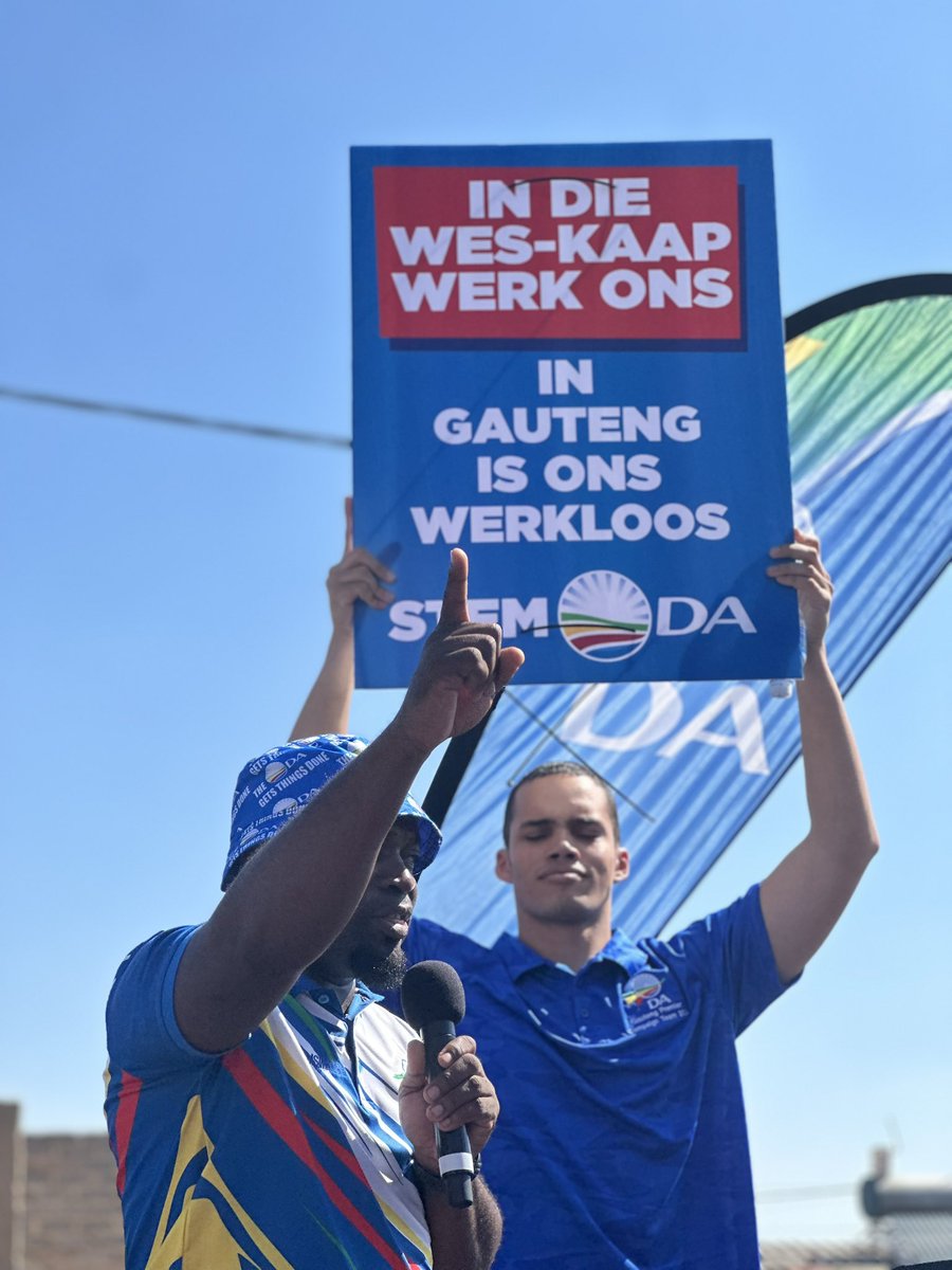 This one speaks for itself 😉 

The DA Gauteng Premier Candidate, @SollyMsimanga unveiling a special series of election posters… 

📍 Eldorado Park, Gauteng

On 29 May, #VoteDA to #RescueSA