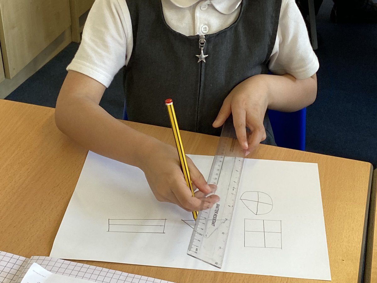 Drawing and finding equal parts #Year2 #Carnelian #Maths