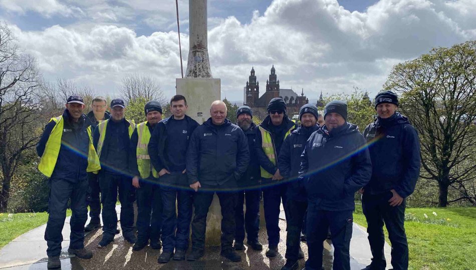 This month our fantastic @UofGlasgow Grounds team are taking part in #NoMowMay to let our green spaces and wild flowers grow. 

This will help the busy bees and insects thrive, promoting biodiversity across our beautiful campuses. #TeamUofG 💚🌻🌍 

➡️bit.ly/3Oj3KL2