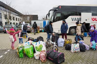 Maashorst in de fout bij noodopvang 300 asielzoekers in Van der Valk-hotel in Uden: ‘Excuses op zijn plek’ dlvr.it/T6GFr5