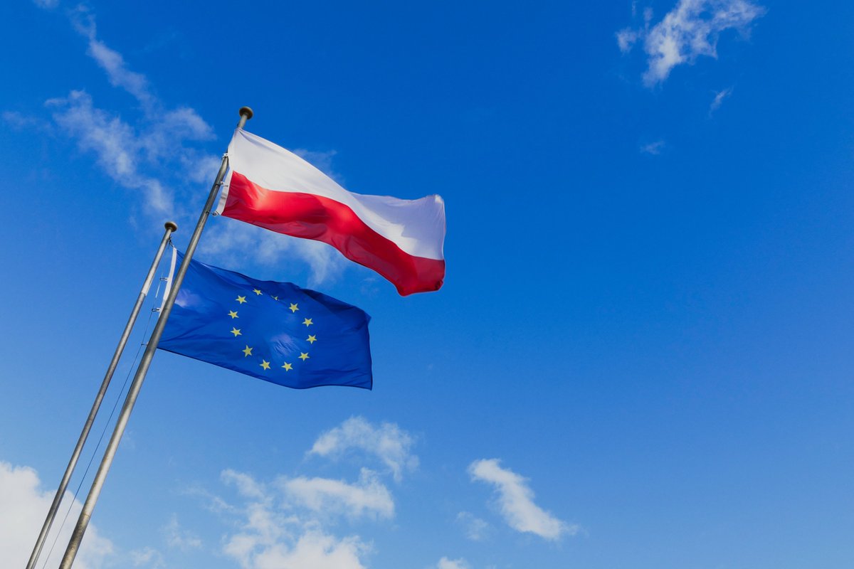 2⃣0⃣ years ago today, Poland🇵🇱 joined the #EuropeanUnion🇪🇺, together with nine other countries, in the bloc’s largest ever enlargement.

👉This special anniversary of our #EU accession is an opportunity to celebrate and thank everyone who contributed to the success of this…