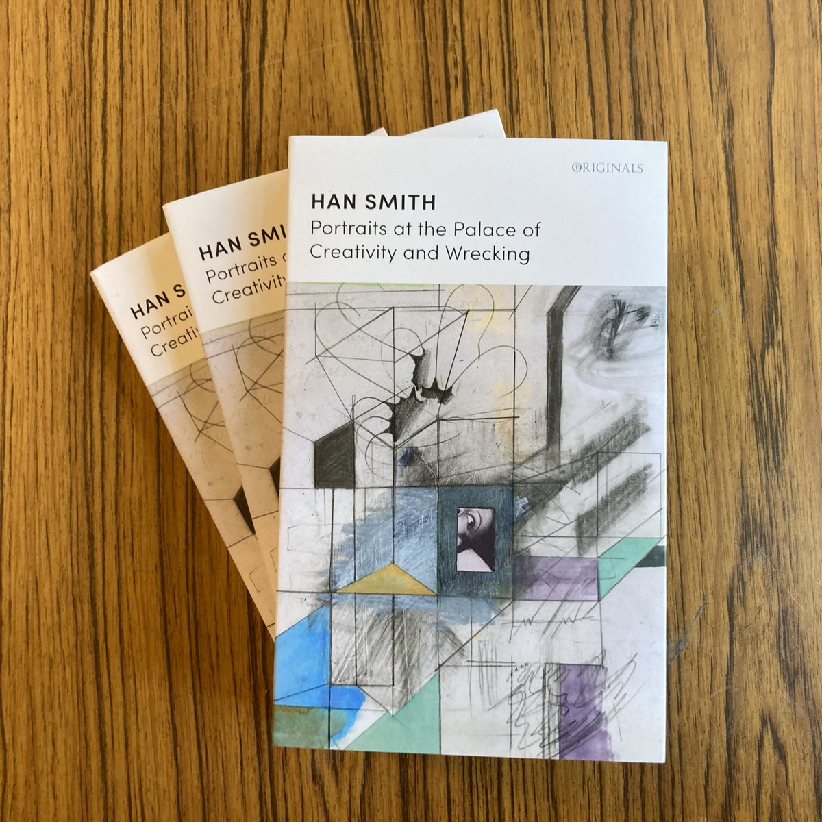 Han_Smiff's tweet image. Next month PORTRAITS will exist in the world! And dressed in this extraordinary cover too...

Thanks to @johnmurrays @AbiScruby @HachetteUK  @EveWhiteAgency @STWevents

You can pre-order and support independent bookshops at:
uk.bookshop.org/p/books/portra…