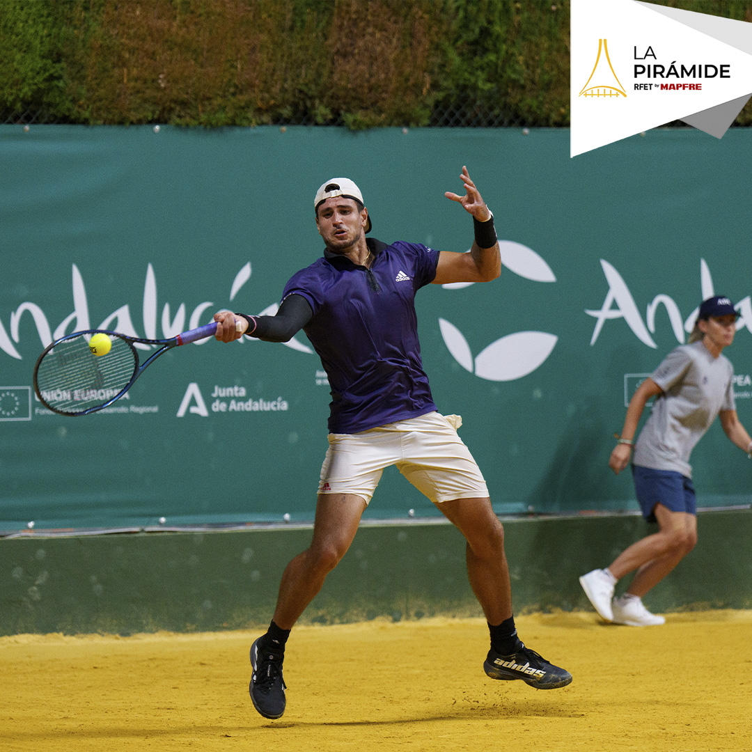 Las miradas👀 están puestas en Sabadell

Nicolás Álvarez Varona e Imanol López debutan este miércoles gracias a la Wild Card de la RFET🎾  en este #ITF M25 de #LaPiramideRFET by @MAPFRE_ES