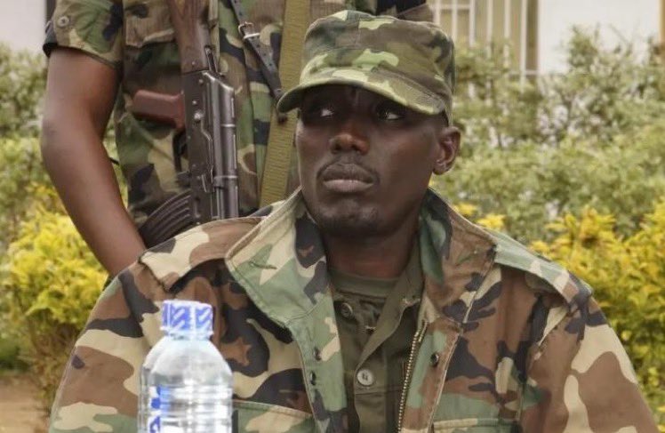 Umutamenw_Erica's tweet photo. Colonel Willy Ngoma said: " we are happy to expel the genocidaires from the village of Rubaya."
You really know that the speaker can't go into details.
His words are "we chasses away the genocidaires our of Rubaya"
#IntarezaSalambwe kudos https://t.co/VanBfcYLOw