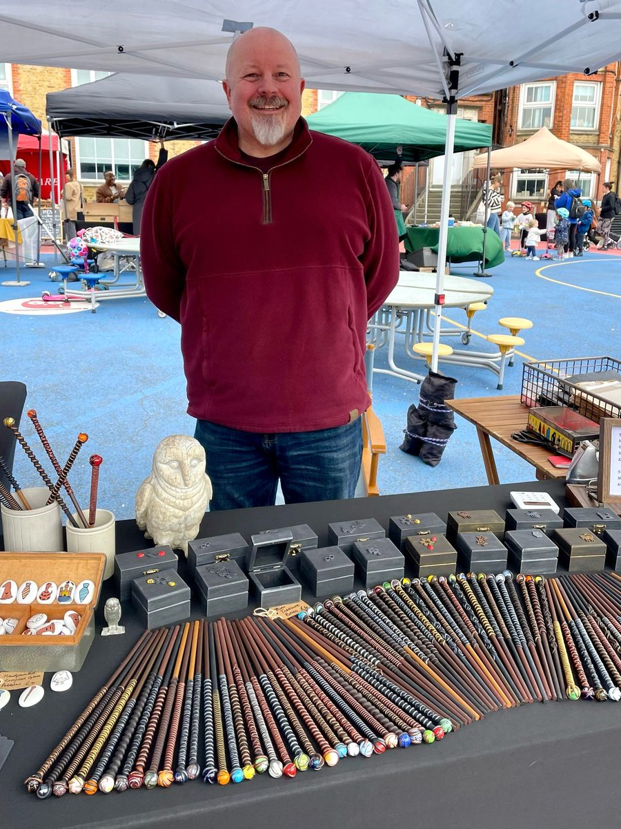 The brilliant Furzedown Farmers’ Market is BACK this Sat 4th May, 9.30am-1.30pm at Penwortham School (SW16 6RJ) playground in #Furzedown – just down the road from #Tooting! There’ll be lots of new vendors (incl a fresh flower stall 💐) & a Table Top Sale too!