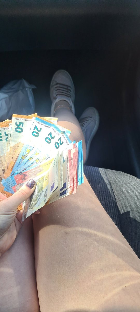 Auf dem Weg zur Werkstatt, um endlich unser Auto wieder abzuholen. 
Die Kosten sind immer noch zu übernehmen!
Beteiligen Loser! Zackig! 🫵

@tom171317 @AlphasAustria @RTSubFinFem #findom #finsub #zahlsau #Geldherrin #sklave #sub #herrin #dom #slave #zahlschwanz #zahldepp