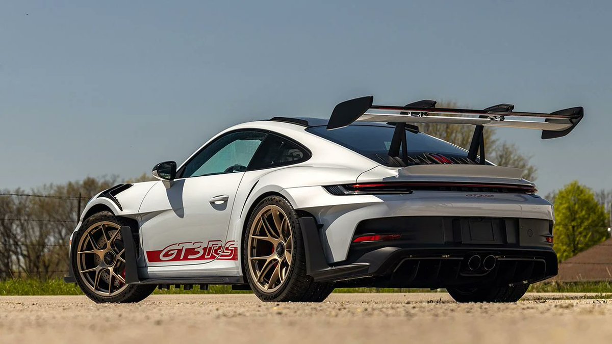 #WingWednesday #Porsche