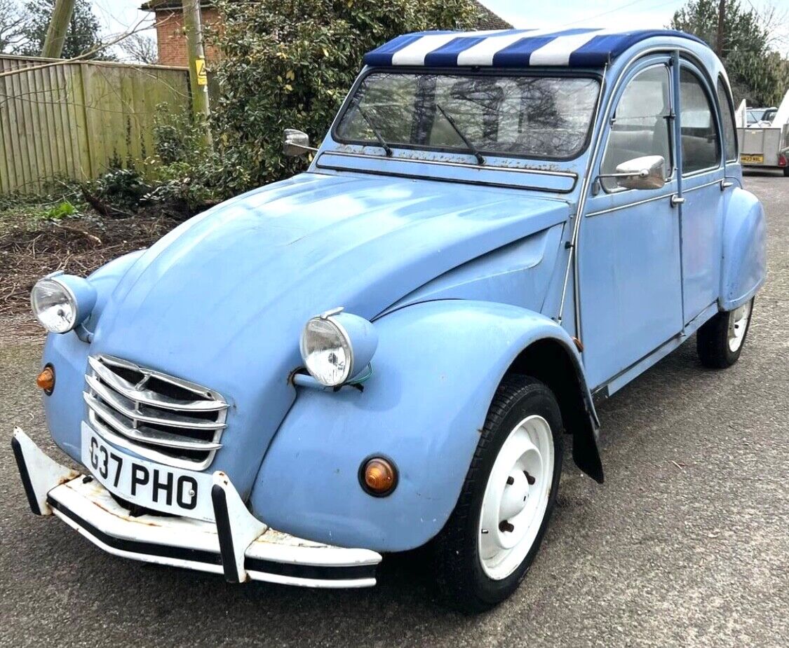 Ad:  Citroen 2CV - 'Hasn’t been used for a few years'
On eBay here -->> ow.ly/cm1C50Rtl34

 #Citroen2CV #ClassicCar #CarRestoration #CarEnthusiast #OldCar