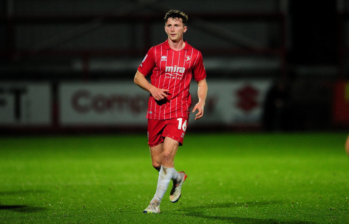 🔴 Dan Adshead released by Cheltenham Town following his loan stint with AFC Fylde. 

In 19 games he managed: 
> 85% Pass Success Rate
> 8.4 Ball Recoveries Per Game
> 3.3 Interceptions Per Game
> 74% Dribble Success Rate

Permanent Switch🤔

📸 @CTFCofficial 

#BornToBeFylde⚪️