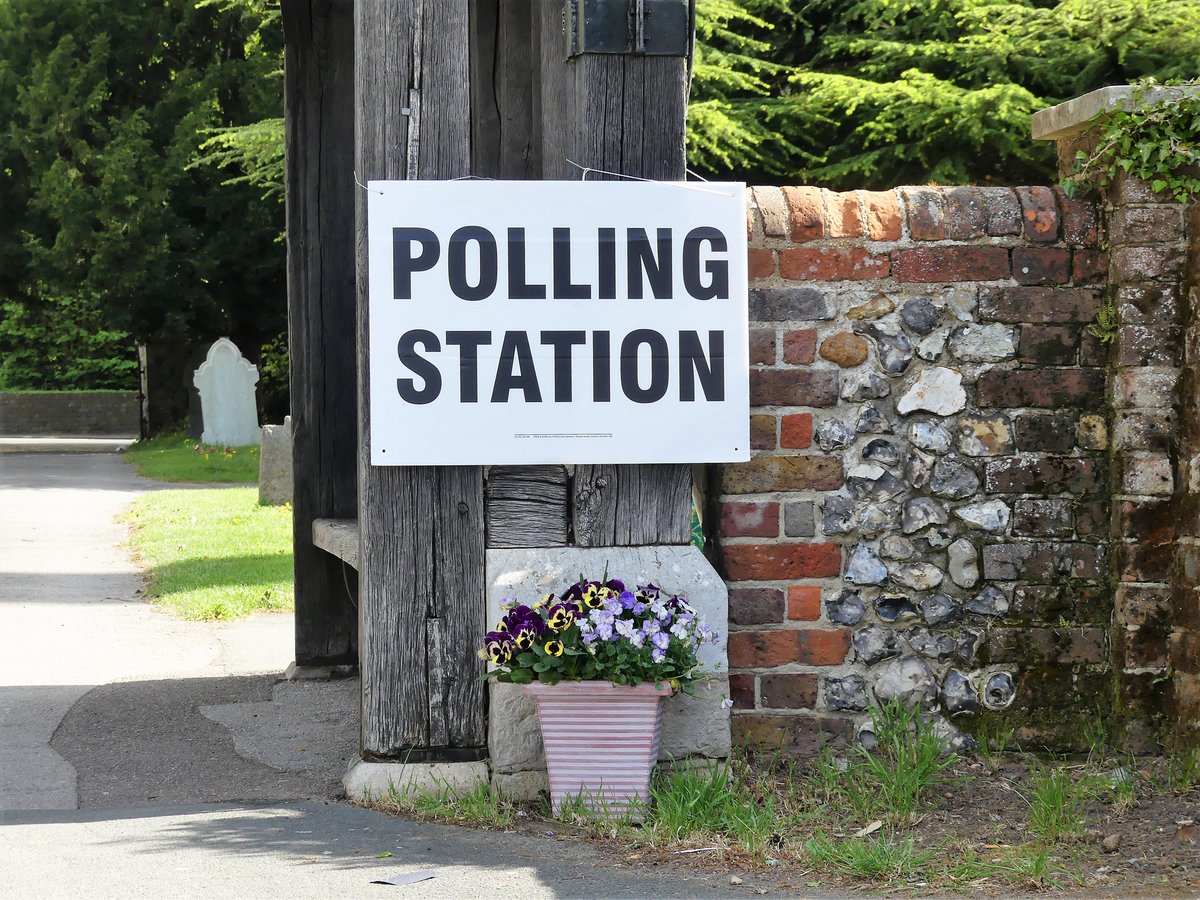 📍 Have you checked where your local polling station is ahead of tomorrow’s #LocalElection? 

Check your polling card to find out. 

#ThurrockVotes