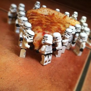 GROUP BOOKINGS - Perfect for TEAM BUILDING!
Are you a school, scouts, boxing club, guides, sports group, or workgroup? GROUP SPECIAL
Available Wednesday &amp; Thursday 3 games of laser tag &amp; 2 slices of pizza, just £19.50pp
Book now at darkstarlaser.com #STHELENS