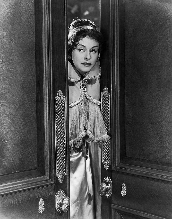 Paulette Goddard, An Ideal Husband (1947, directed by Alexander Korda)