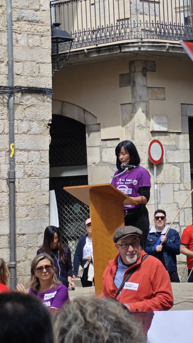 Juanmi_MM's tweet photo. Gran missatge de @belelosa, SG de @ccoogirona amb la veritat per davant de la realitat viscuda a Catalunya.
🏫 Educació
🏥 Sanitat
💵 Salaris dignes i ocupació laboral

‼️ El nostre país ha de creixer i mai perdre.
Visca la classe treballadora!
@ccoo_serveiscat @ccoocatalunya https://t.co/GJVzy6Cxdk