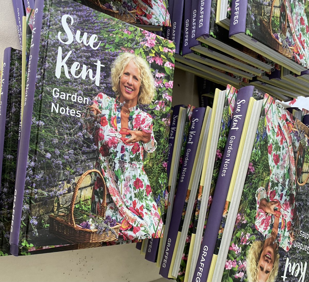 I’m busy signing copies of my book, Sue Kent Garden Notes in preparation for this weekend as I’m appearing at @tobygardenfest on Friday and @BBCGWLive on Saturday talking gardening #Gardenshow