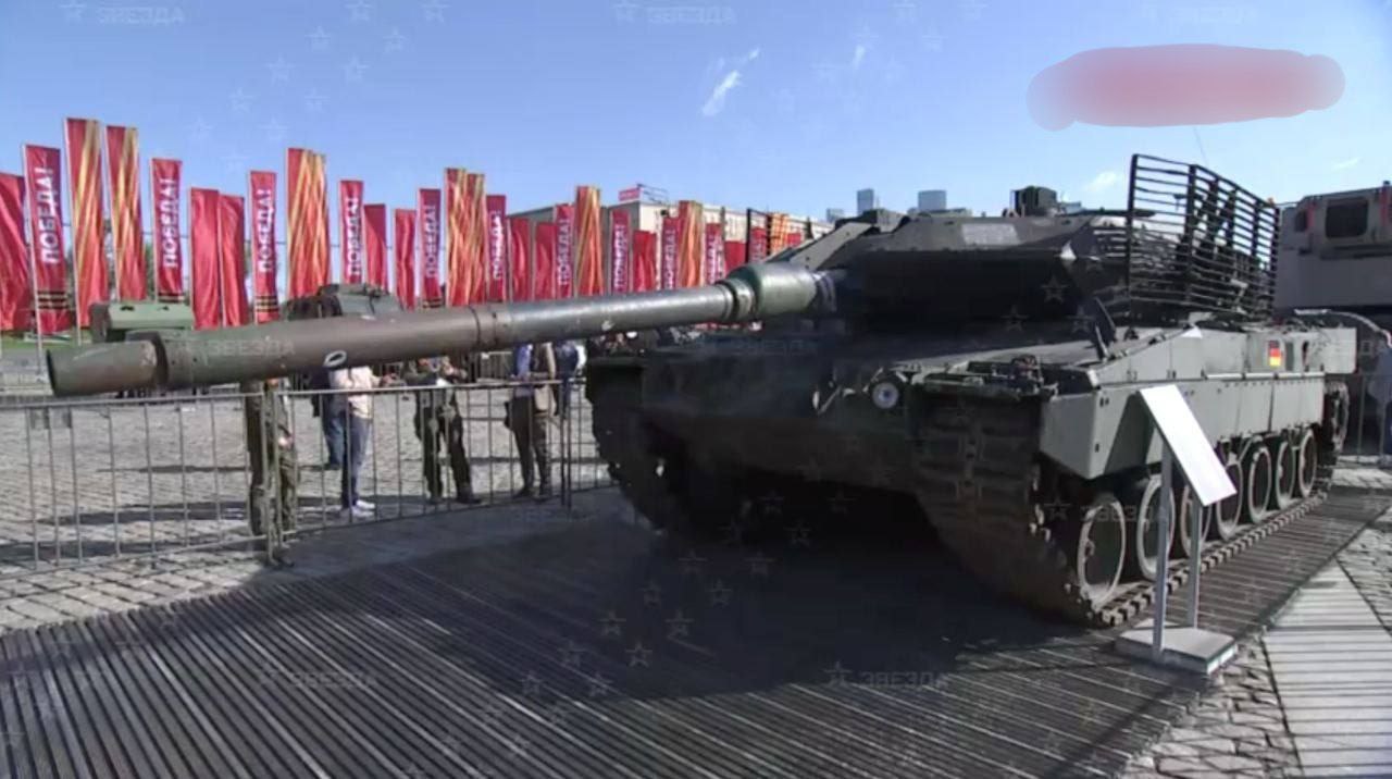 معرض غنائم اسلحة الجيش الاوكراني في موسكو  GMfSb3GXkAASy7M?format=jpg&name=large