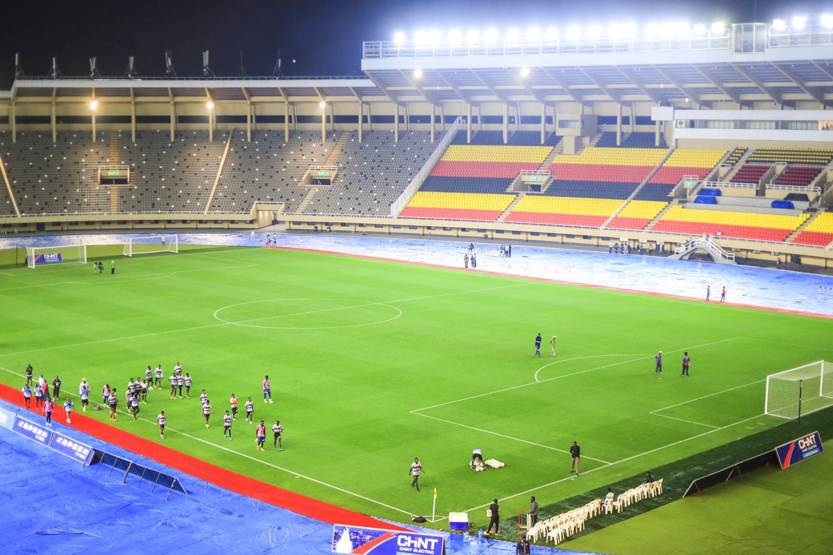 We are live at Namboole stadium 🏟️ 👊